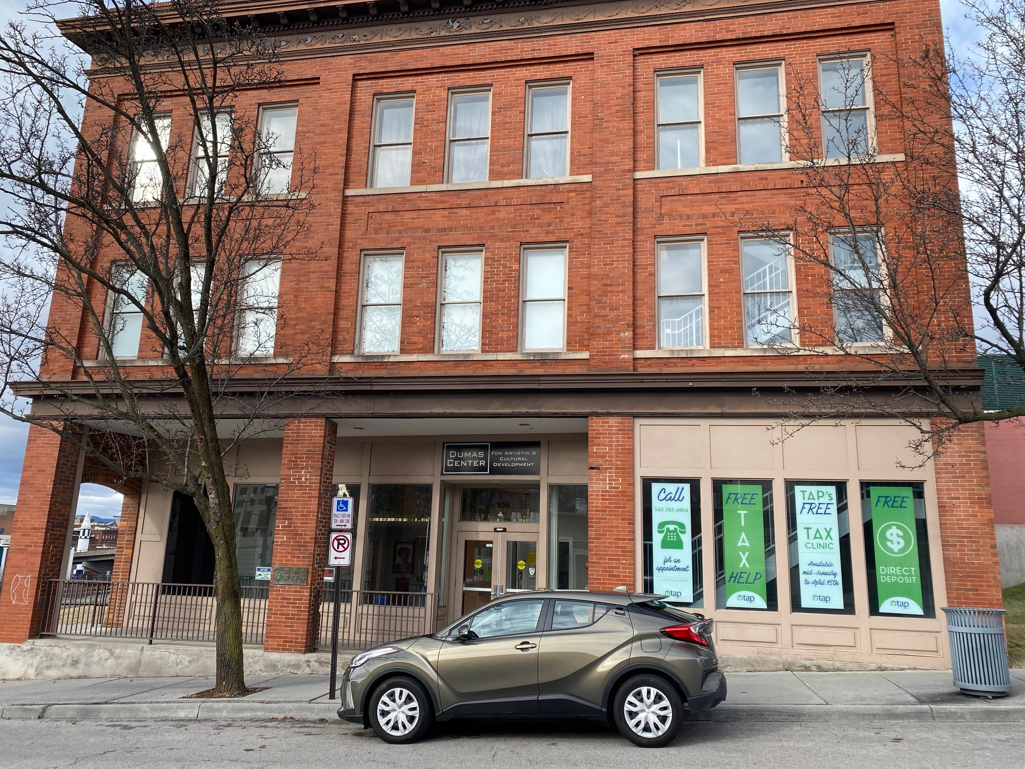 Henry Street - Dumas Center