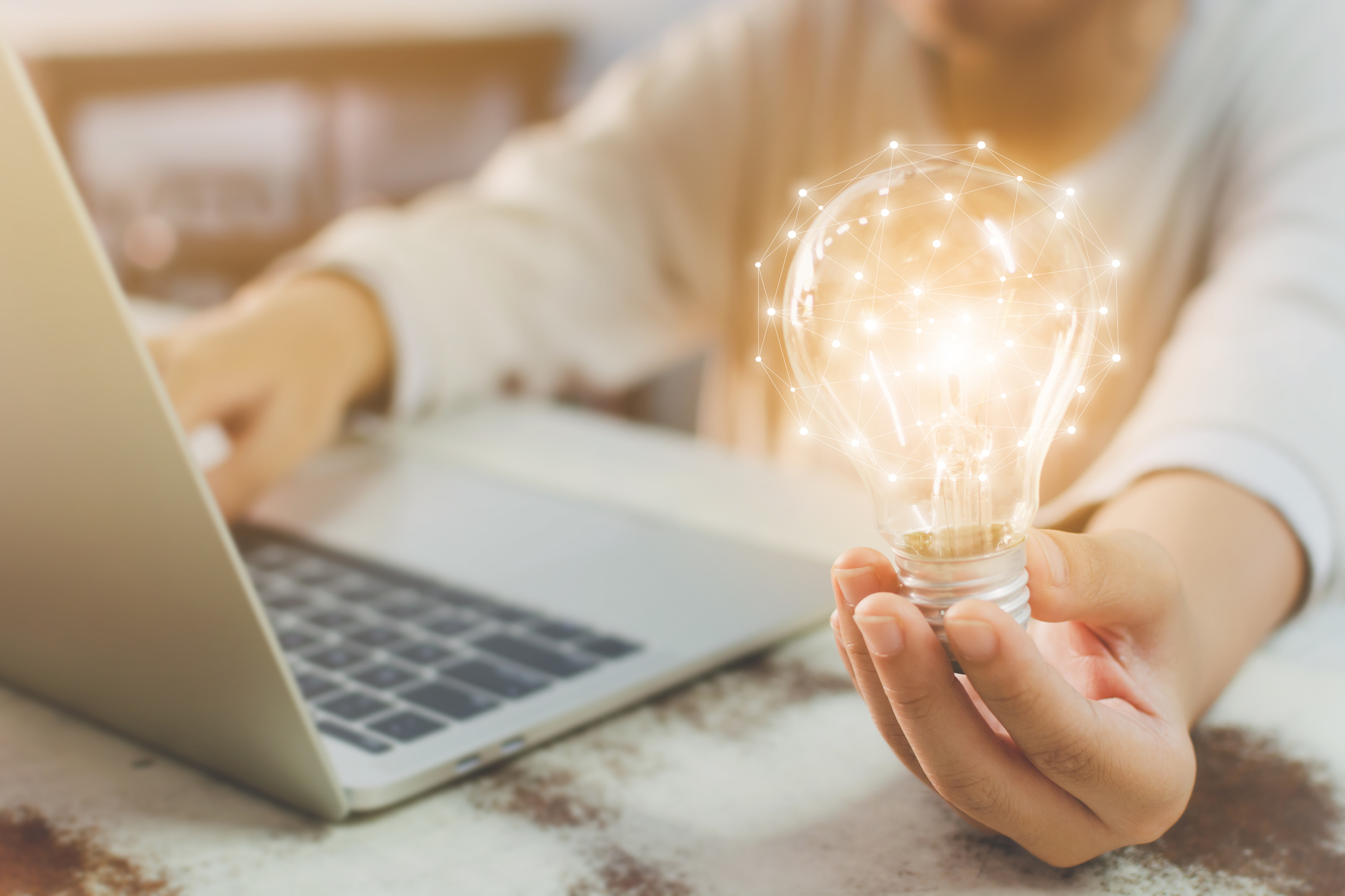 laptop bulb picture