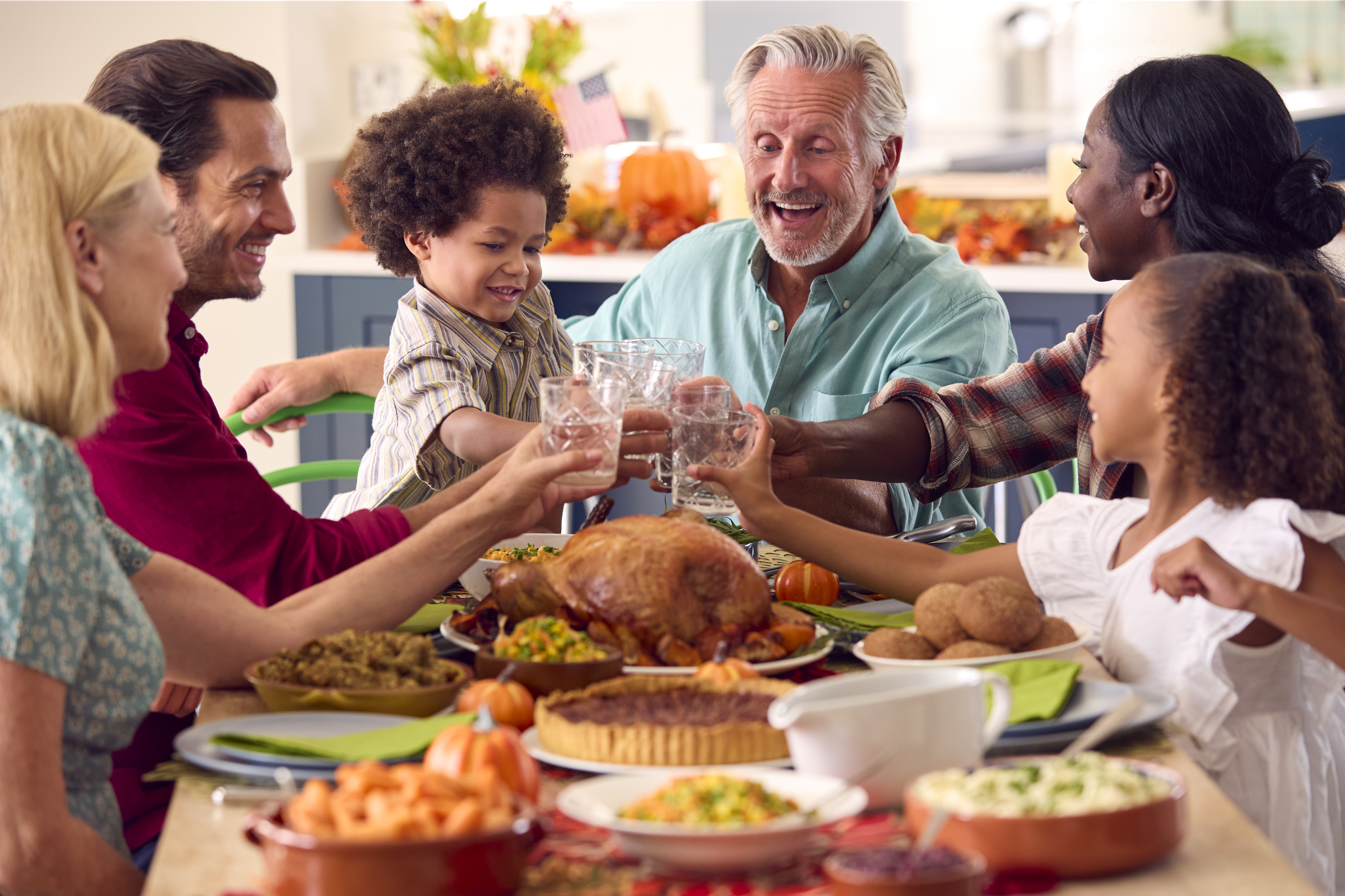family dining during Thanksgiving
