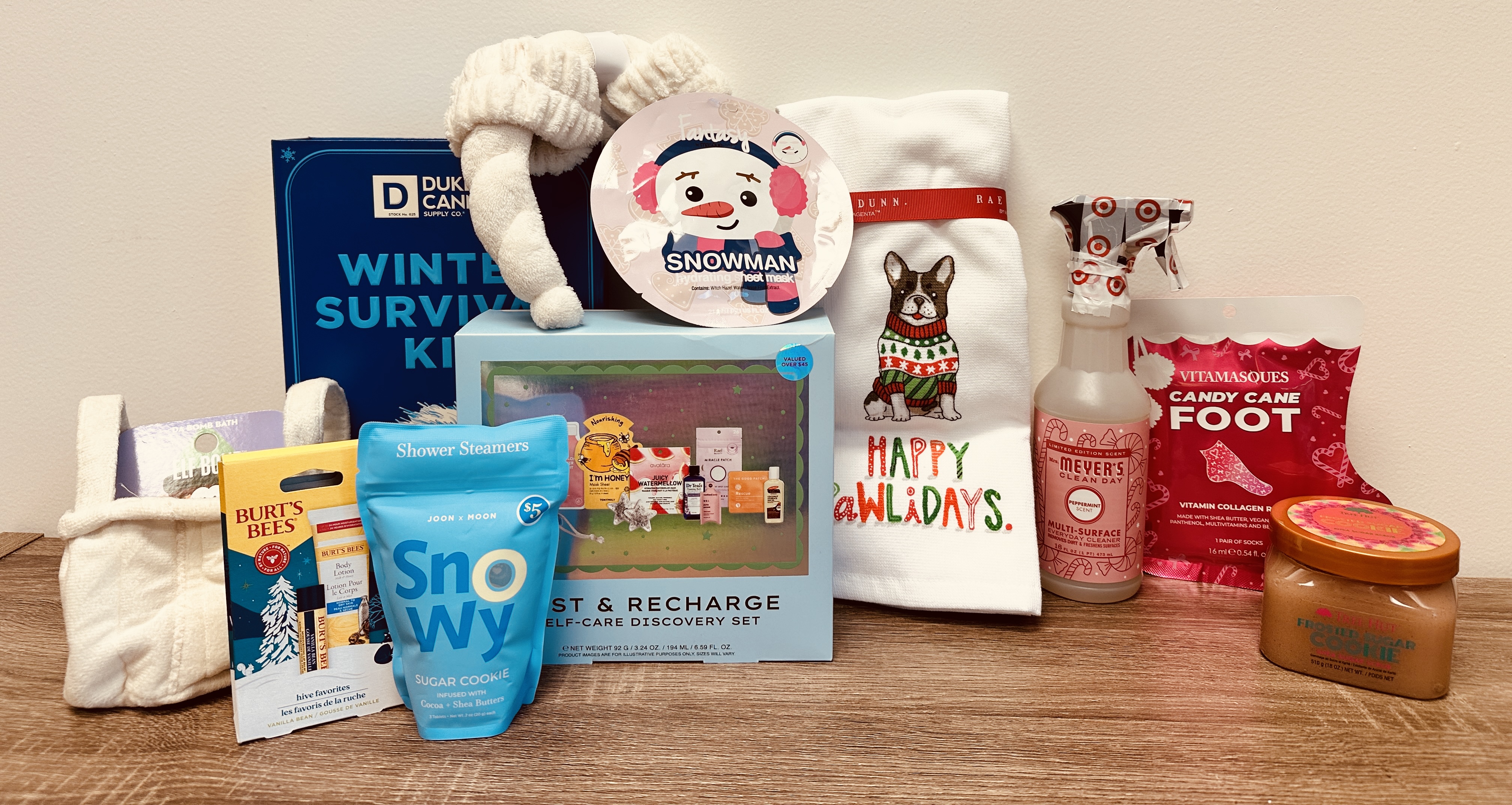 2024 Merry Mondays: Round 3 Prize Drawings