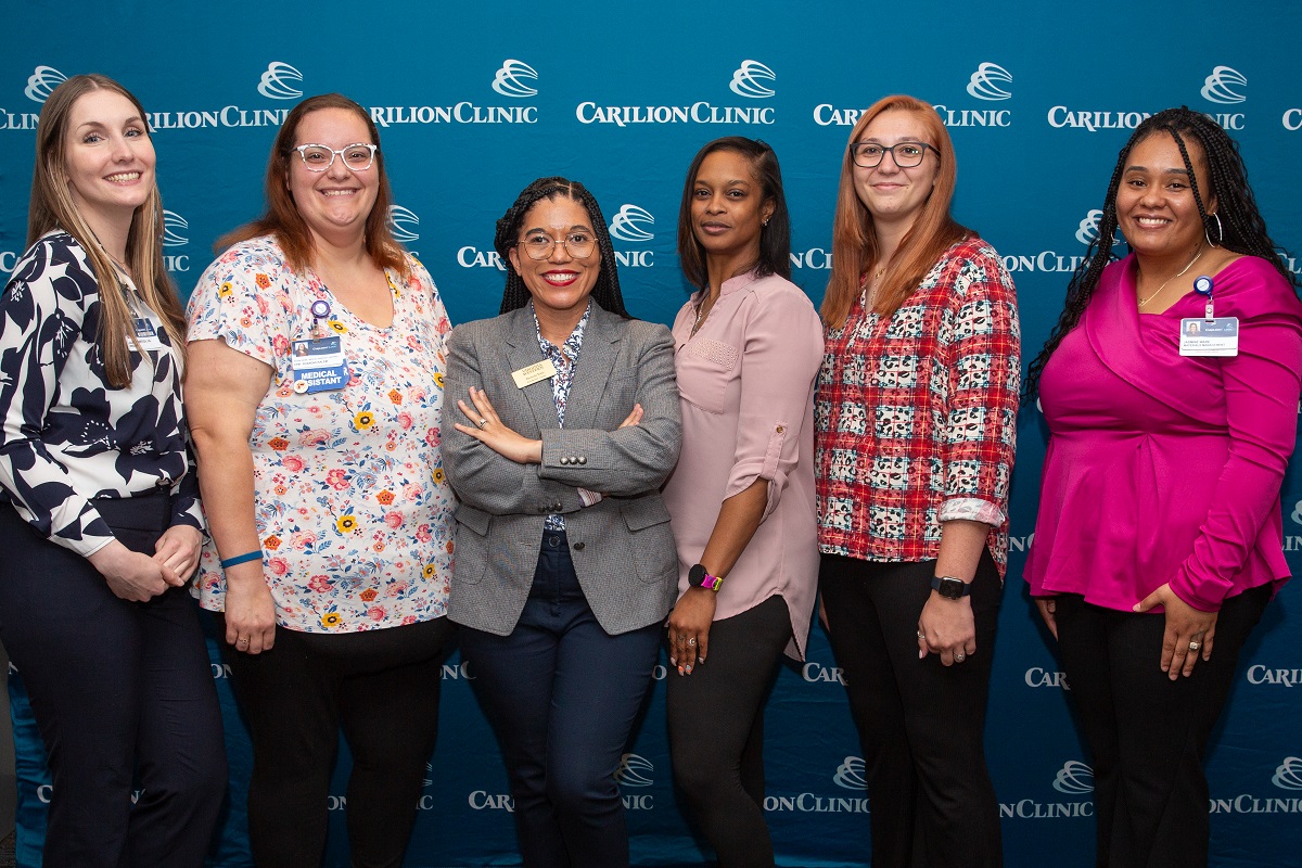 YES participants Laura Foretich, Maxine Webb; NIckole Toler, Virginia Western Community College, College Affordability Navigator; YES participants Siobhan King, Nataizsha Earnest and Jasmine Ware 