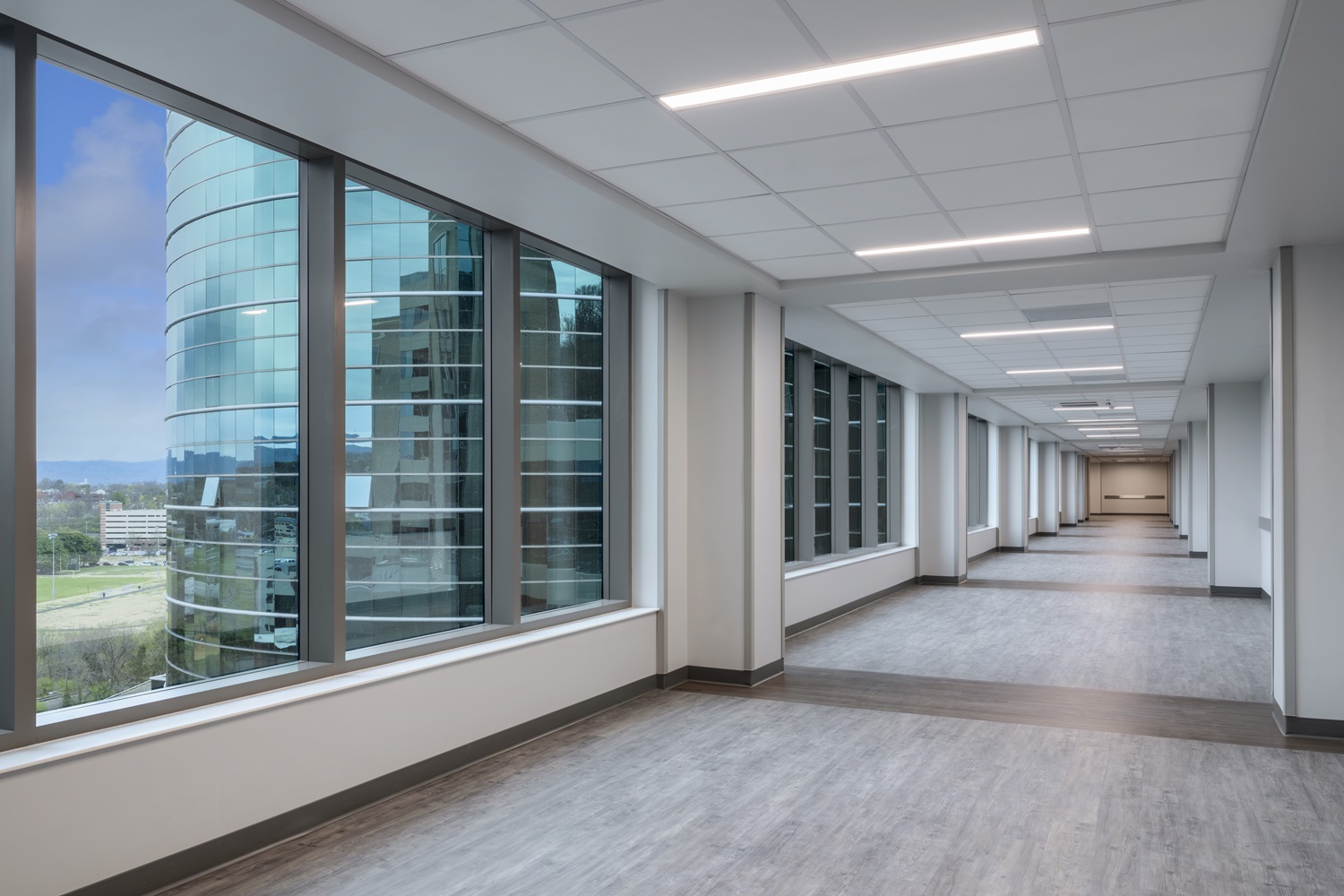 The hall connecting the Crystal Spring Tower to the rest of CRMH. Photo by Jeremiah Hull, ESa