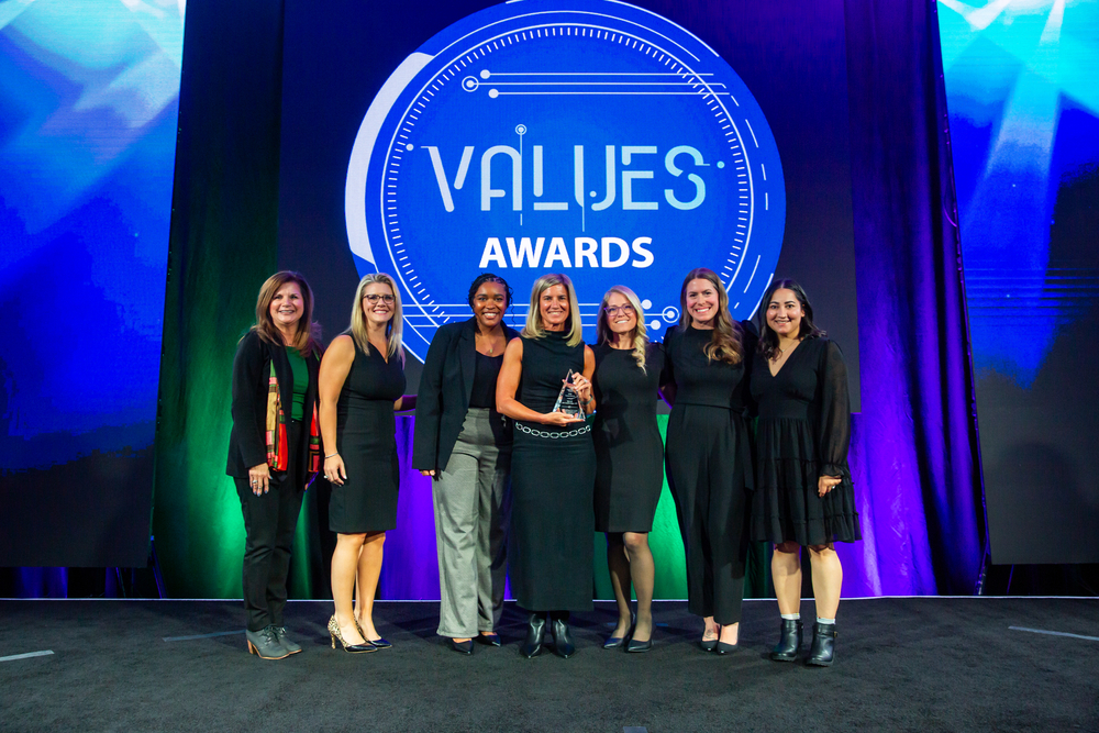 Sarah McCambridge, RN,  received the individual Courage Award. Her colleagues accepted the award on her behalf.