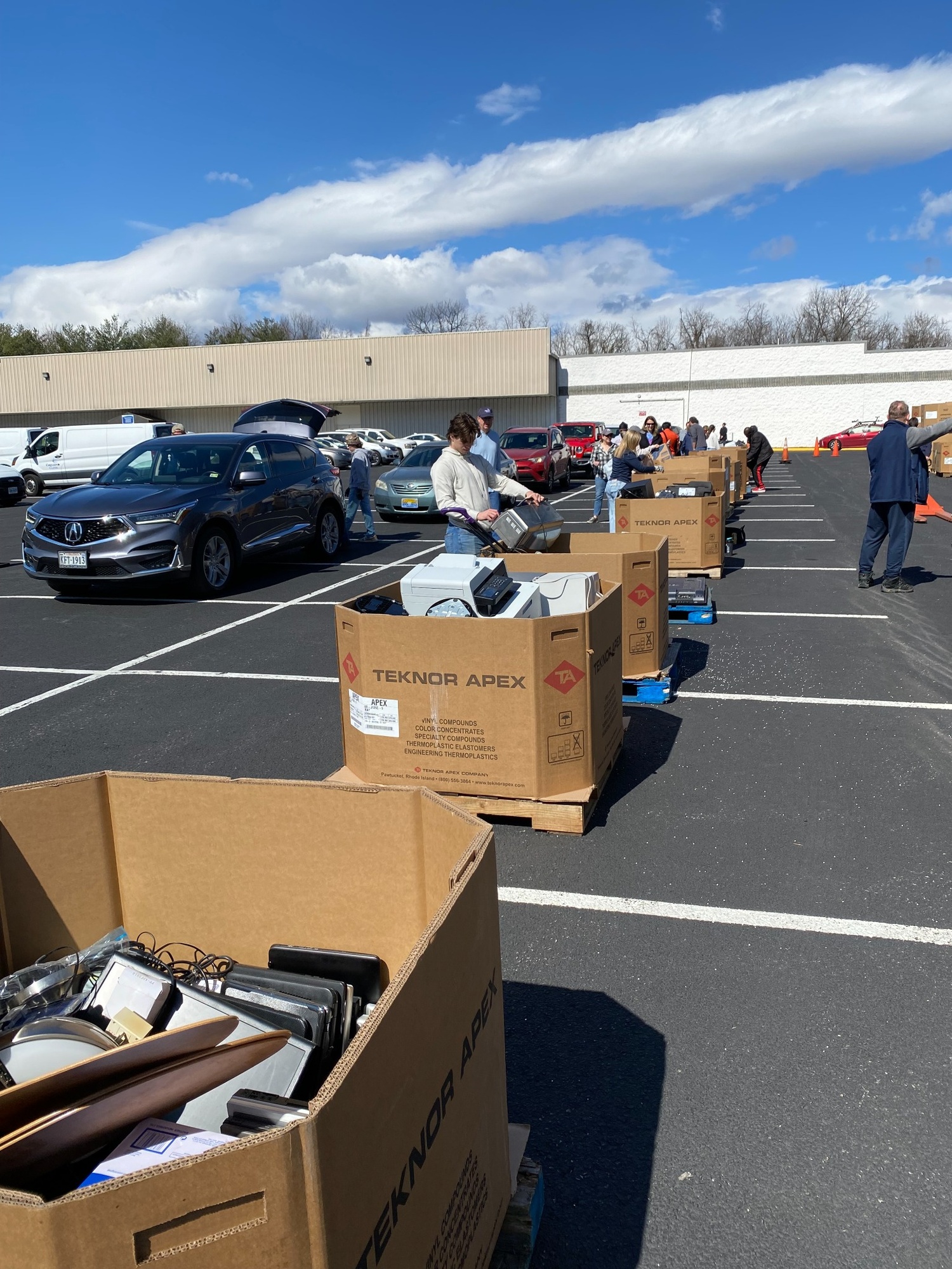 Cars lined up at a past recycling event