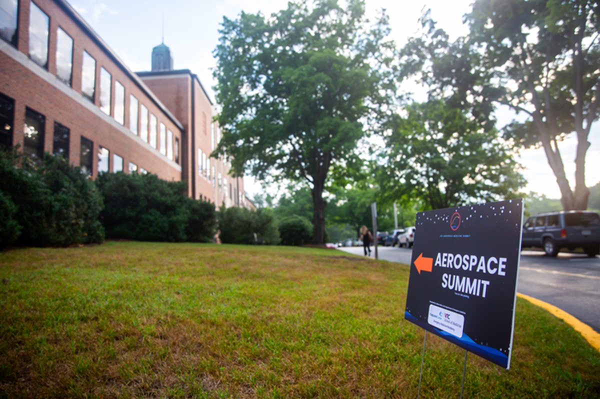 The VTC Aerospace Medicine Summit brought 100 Emergency Medicine residents, faculty and others to ParkView in Roanoke.