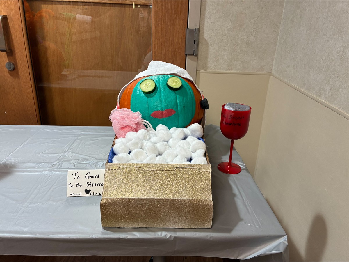 CRBH contestant: CRBH Wound Clinic "Too Gourd to Be Stressed"