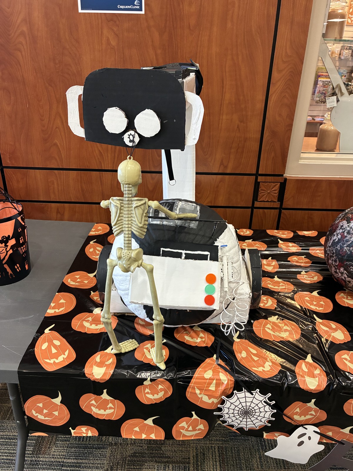 robot pumpkin