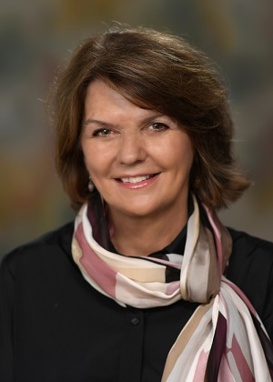 Shirley Holland headshot