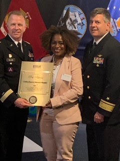 CRMH receives award for supporting Carilion Guard and Reserve employees.
