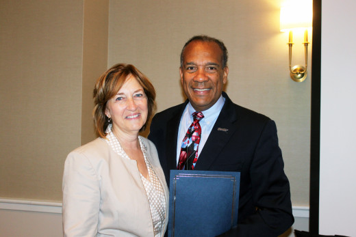 Jefferson College of Health Sciences Board of Directors Member Jeannie Armentrout and Dr. Nathaniel L. Bishop.