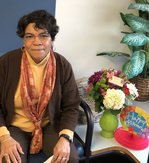Gloria Bonds Retires