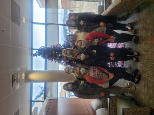 CGCH Physical Therapy. Left to Right: Amy Walters, Alicia Vannhoozier, Kelsie Gillespie, Andy Ellison, Shannon Honaker, Patti Price, Stephanie Hampton, Morgan Atkins 