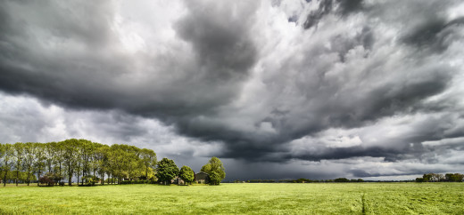 photo of a stormy sky