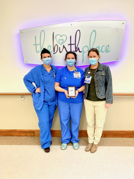 Sara Sartin, Outstanding Preceptor Award Winner (center) 