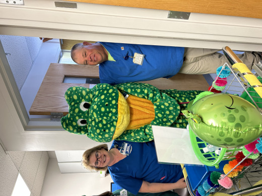 Franklin visits the ICU