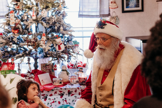 Santa visits pediatric hospice patient