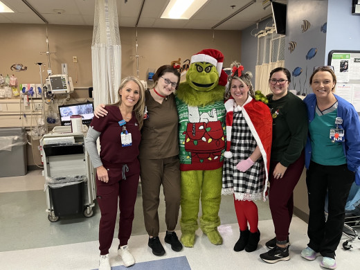 4 South PACU Team: Kristen Schindler, Jessica Wygal, The Grinch, Ashley Graham, Katelyn Hines, Mel Witten