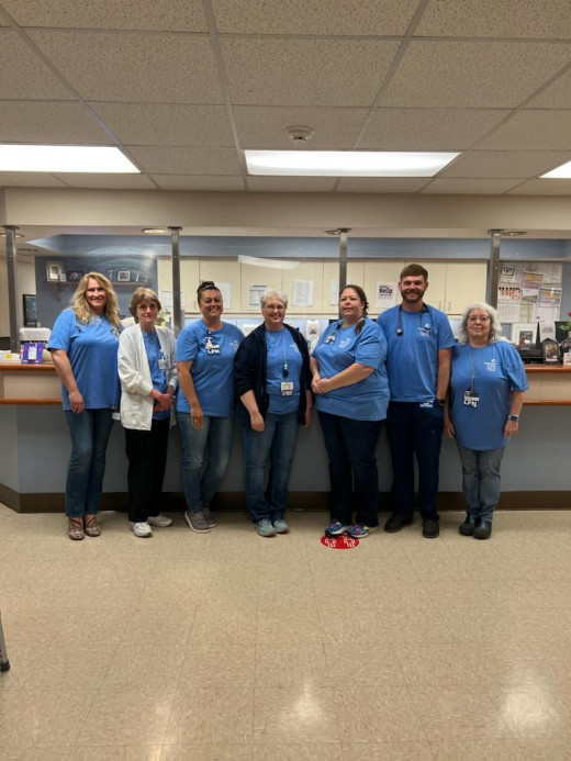 Kari Thomas, DO, Sharon Effler, MT, Tina Dix, LPN, Dorothy Farris, LPN, Amber Hovencamp, LPN, Justin Jackson, NP, Patty Blair, LPN(left to right)
