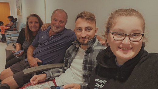 Jessica Shervey PACU CA, Joey Shervey, & family 