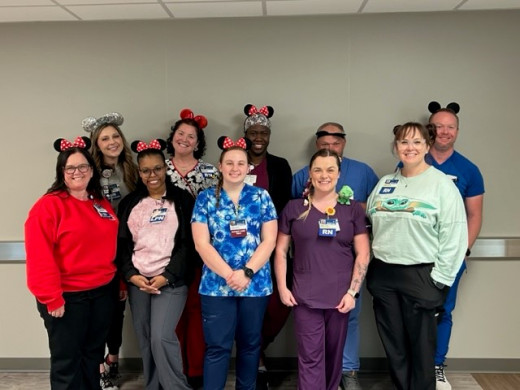 8SPCU with the classic Mickey and Minnie ears!