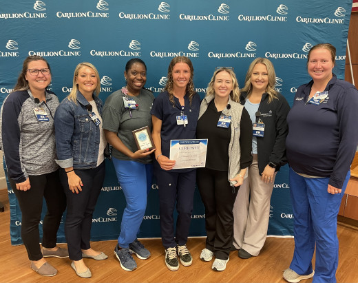 Hannah Walder-SOAR Nurse Extern & Stephanie Lambert-OPA Winner with ER leadership!