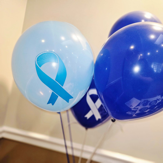 Colon CA awareness baloons