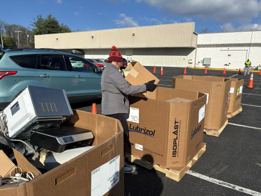 Electronics recycling event