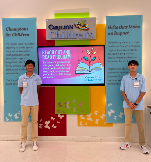 Youth Volunteers Assist w/ Reach Out & Read